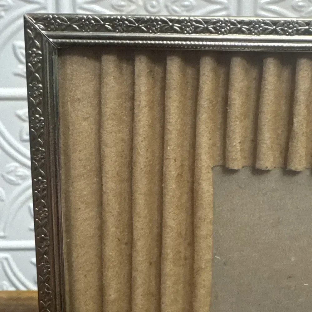 Vintage Metal Picture Frame Glass Easel Gold Tone Ornate Design 8x10 MCM Decor